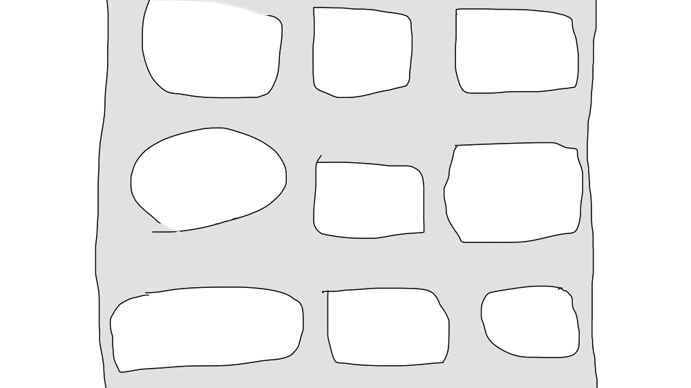 向かいに見えるマンション